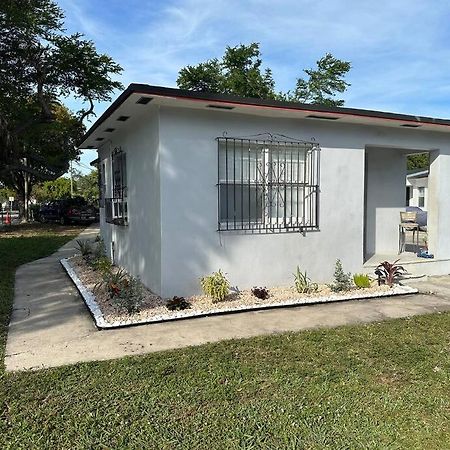 Villa Clara Suite - Little Havana Маями Екстериор снимка