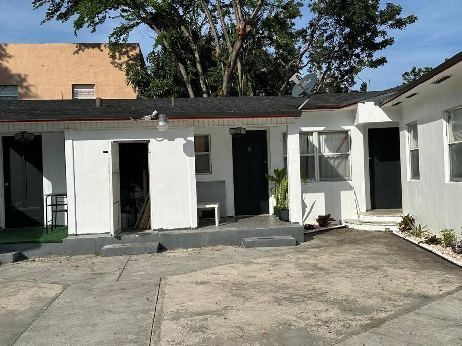 Villa Clara Suite - Little Havana Маями Екстериор снимка