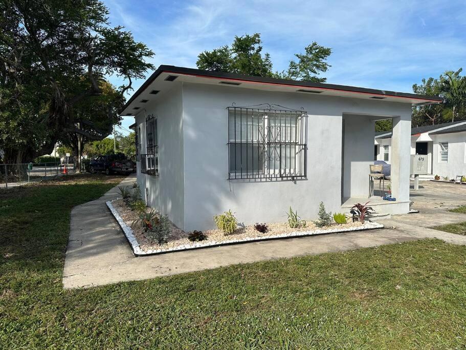 Villa Clara Suite - Little Havana Маями Екстериор снимка
